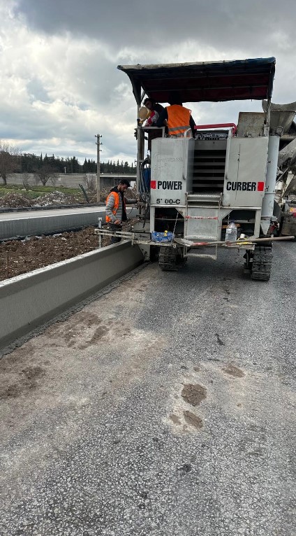 Balıkesir Büyükşehir Belediyesi Beton Bordür Beton Bariyer 